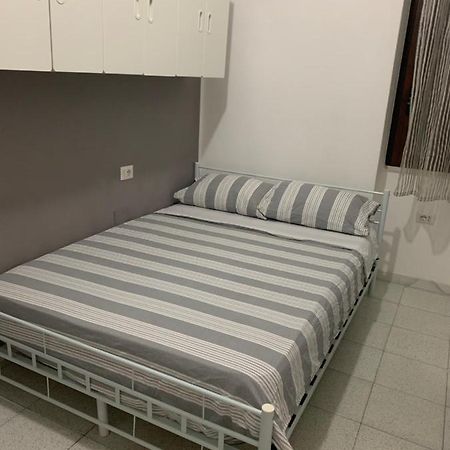 Bedroom Low Cost Di Elisa Quartucciu Zewnętrze zdjęcie